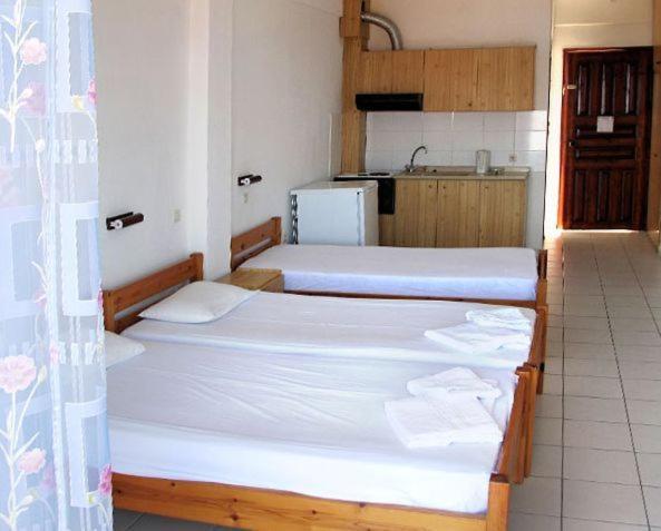 Skentos Hotel Криопиги Экстерьер фото
